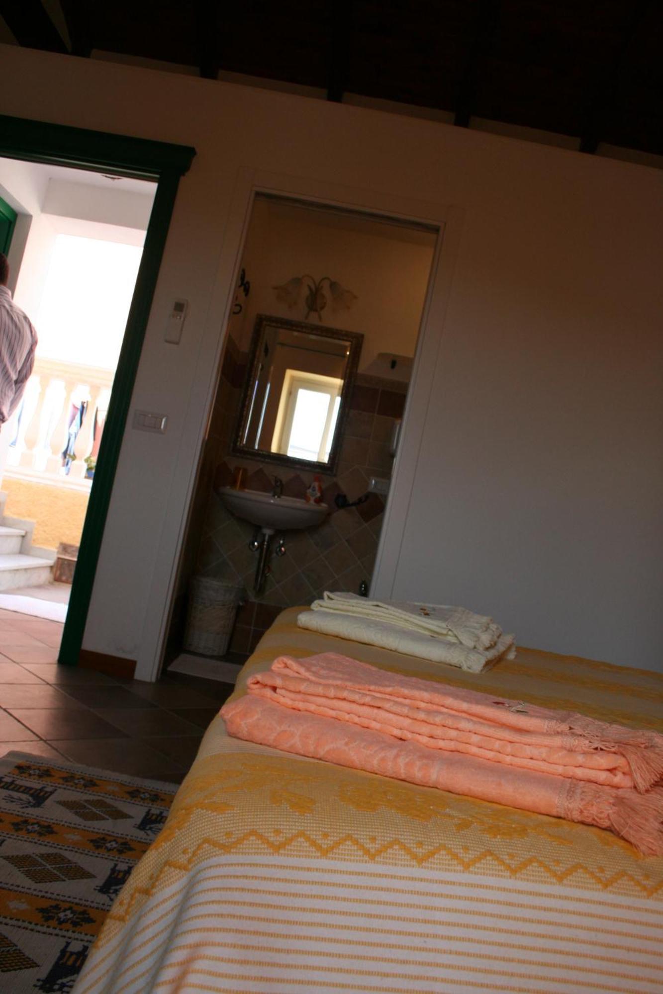B&B Guest House Il Porto Vecchio สตินติโน ห้อง รูปภาพ