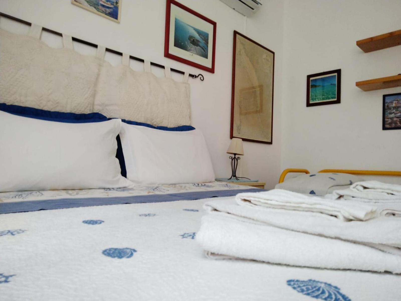 B&B Guest House Il Porto Vecchio สตินติโน ภายนอก รูปภาพ