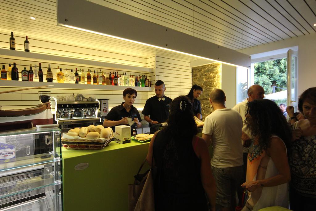 B&B Guest House Il Porto Vecchio สตินติโน ภายนอก รูปภาพ