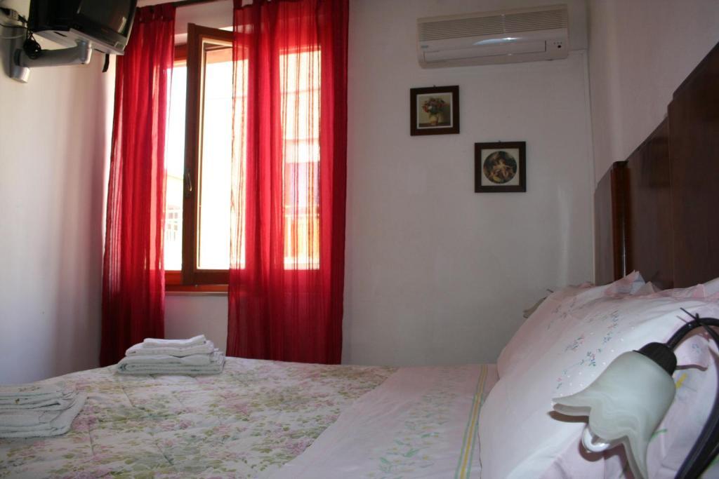 B&B Guest House Il Porto Vecchio สตินติโน ห้อง รูปภาพ